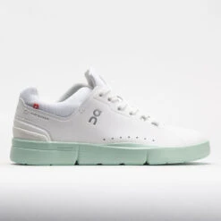 On Running On The Roger Advantage Women's White/Creek